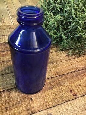 ♥️5/25$ vintage blue bottle